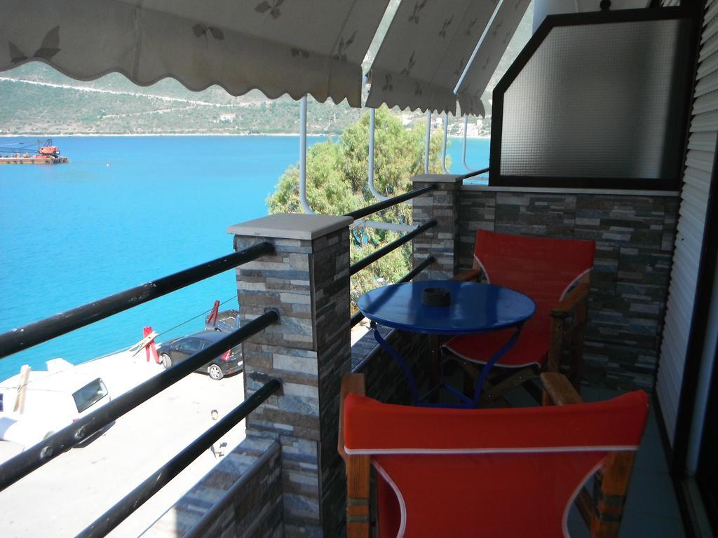 Orfeas Rooms Vasiliki Quarto foto